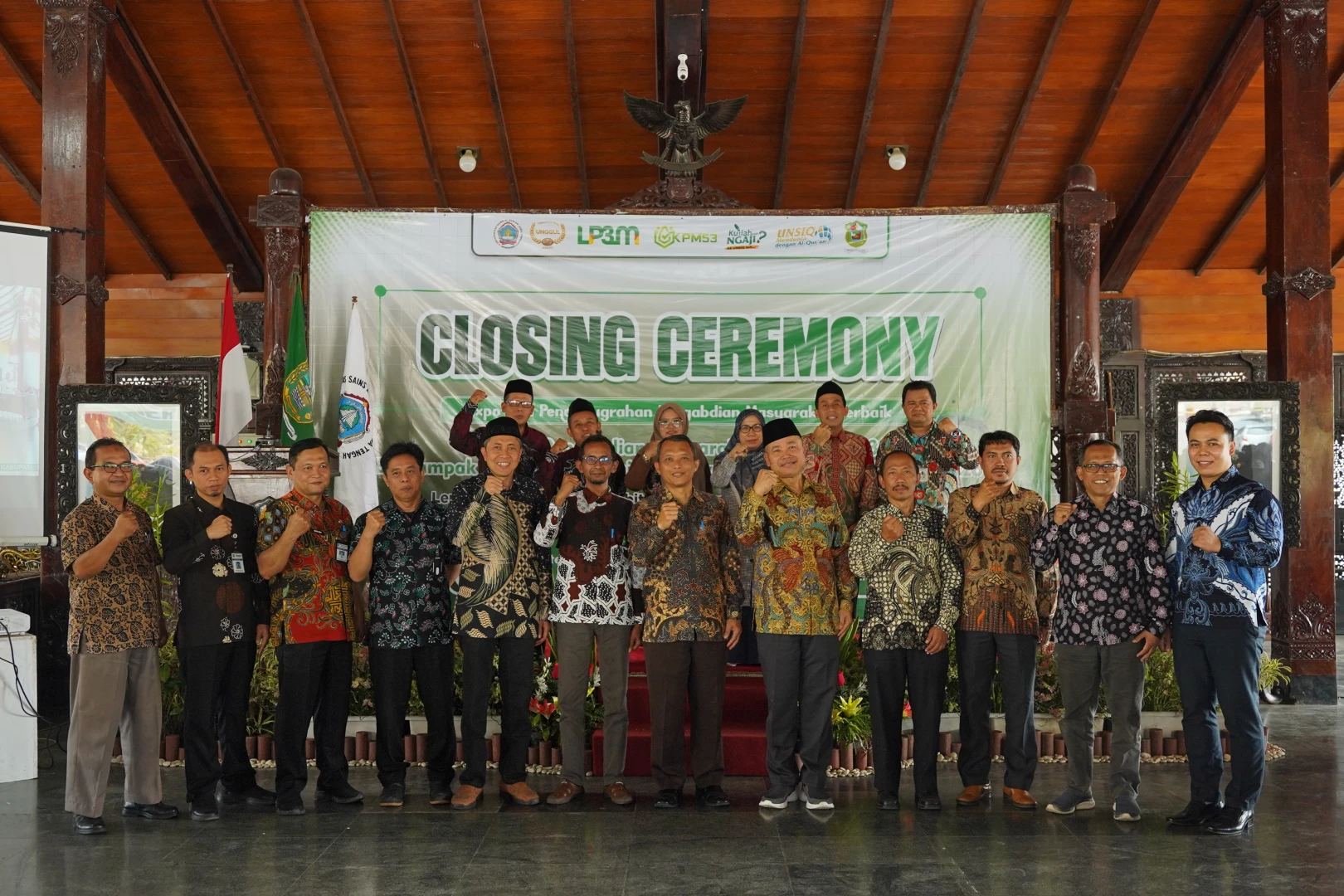 Expo dan Penganugerahan Pengabdian Terbaik Warnai Penutupan KPM ke-53 UNSIQ di Kabupaten Banjarnegara