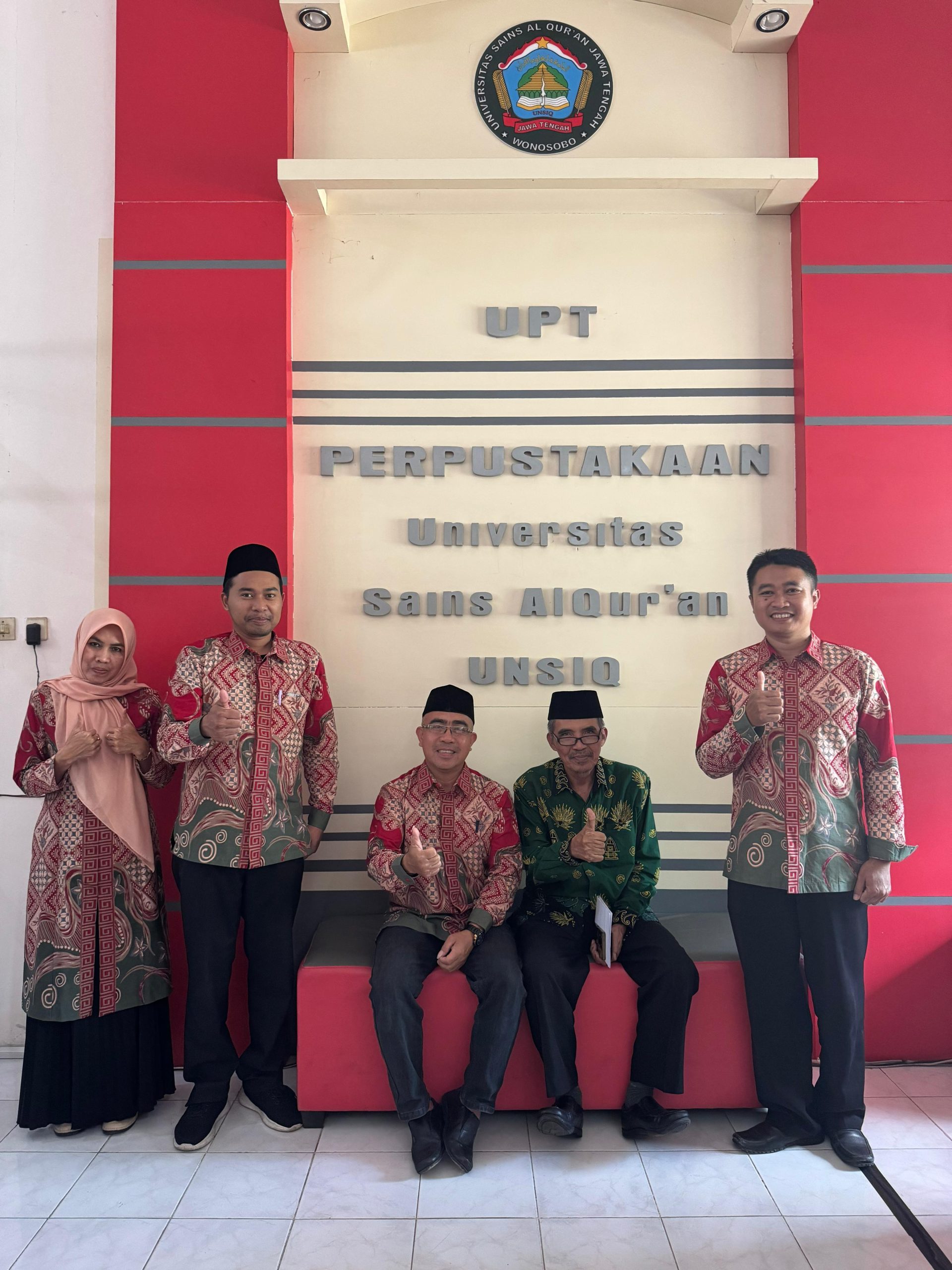 Kunjungan Asesor ke UPT Perpustakaan UNSIQ dalam kegiatan Asesmen Lapangan Prodi IQT